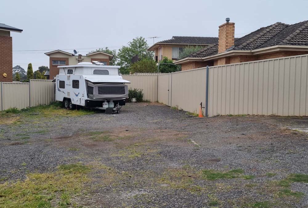 6 Berth Fully Self contained onsite Caravan Hire