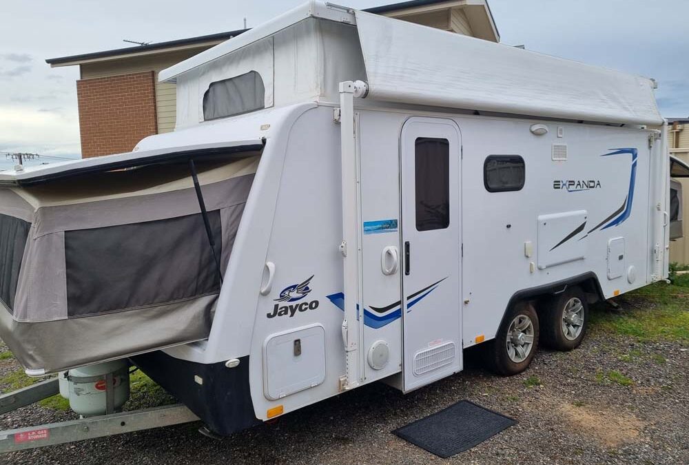 Jayco 6 Berth with Bunks and Ensuite 2016 S974TFL